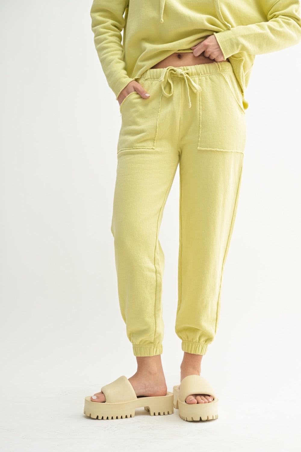 Malibu Essential Jogger KP5282 MARGARITA