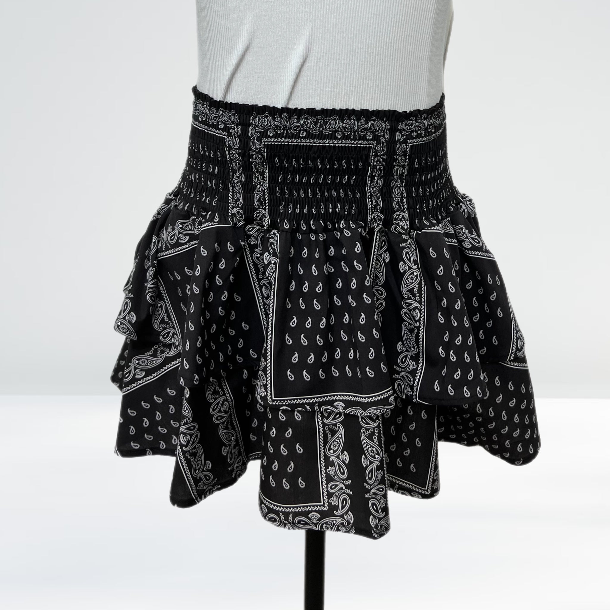 THEME Jules Ruffle Mini Skirt - Black Bandana