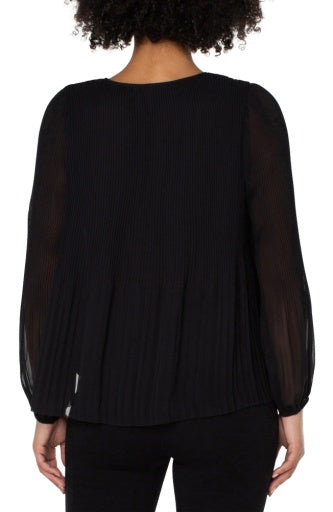 v-neck long sleeve pleated top