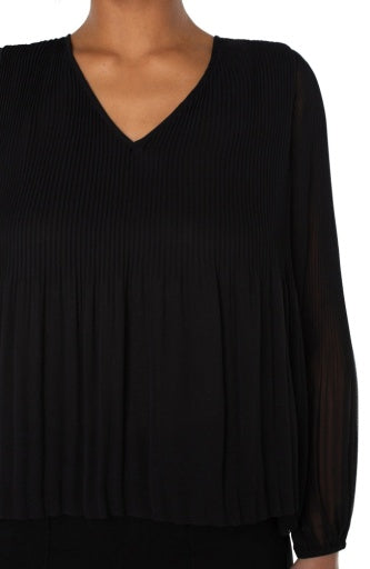v-neck long sleeve pleated top